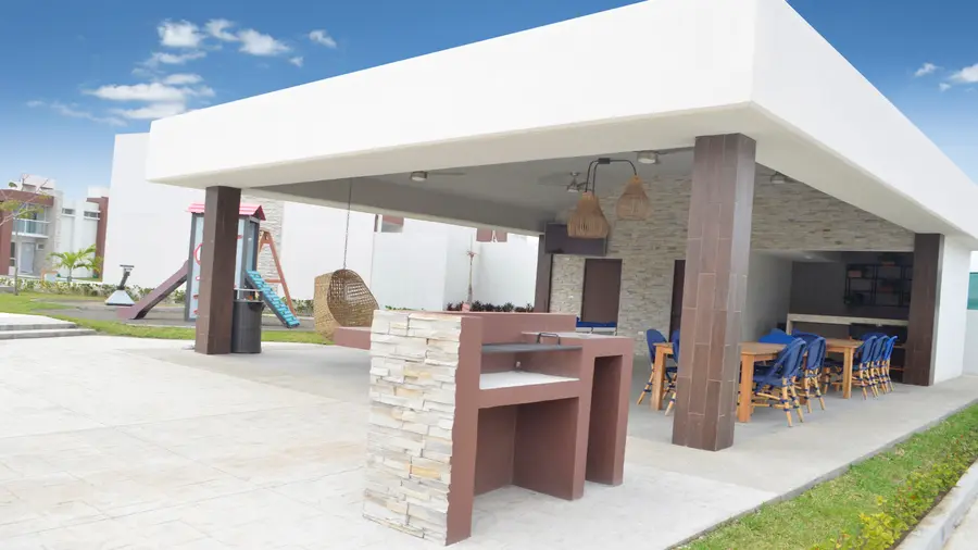 Área de asadores de Residencial Santa Ana